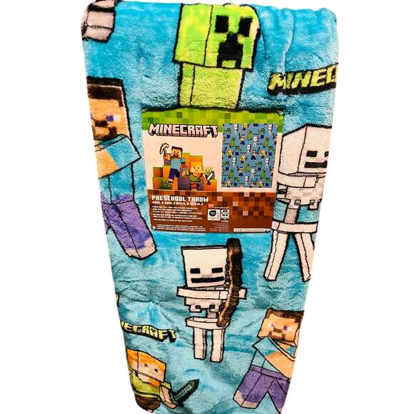 Minecraft gift bundle with a 40 50 preschool soft adorable throw hot wheels - Picture 3 of 5